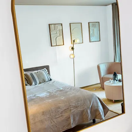 Stylish W Balcony In 16th - Eiffel Tower Appartement *